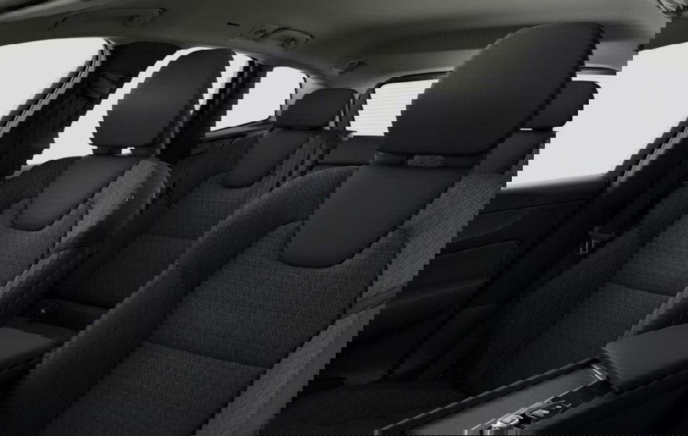 Volvo XC60 nuova a Milano (11)