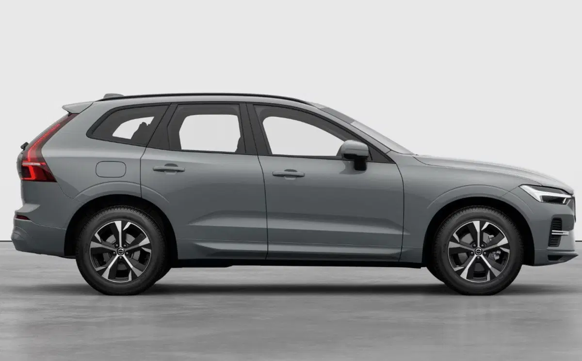 Volvo XC60 nuova a Milano (5)