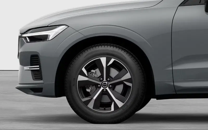 Volvo XC60 nuova a Milano (7)