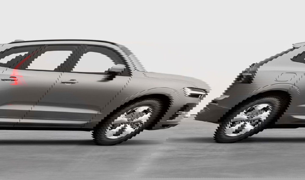 Volvo XC60 nuova a Milano (4)