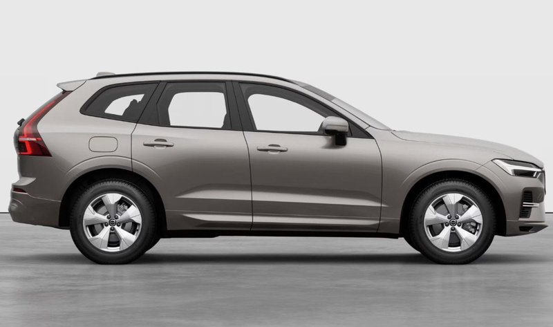 Volvo XC60 nuova a Milano (4)