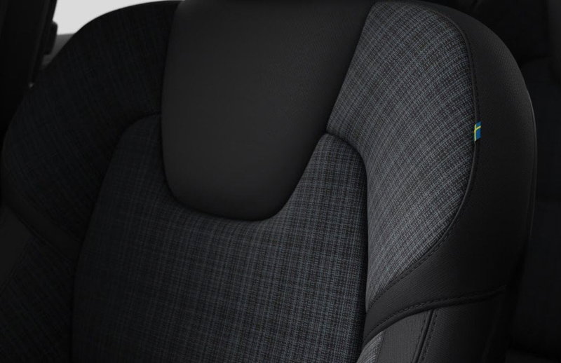 Volvo XC60 nuova a Milano (10)