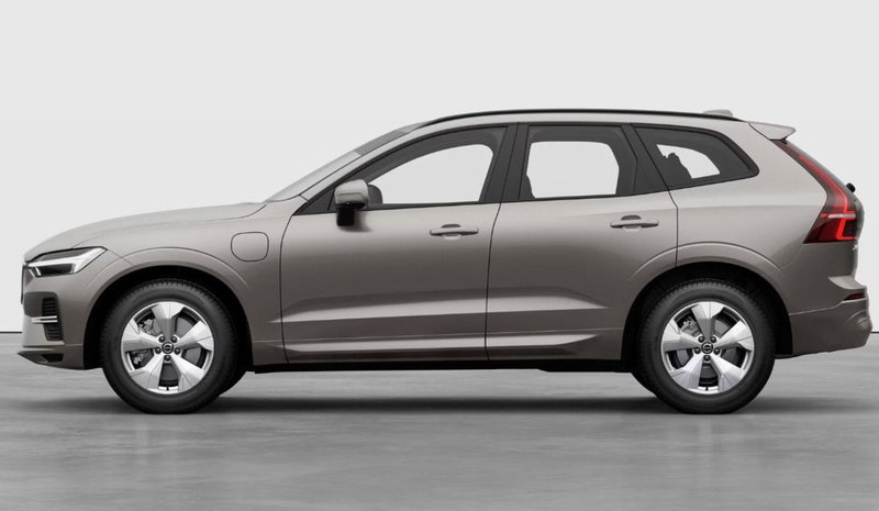 Volvo XC60 nuova a Milano (2)