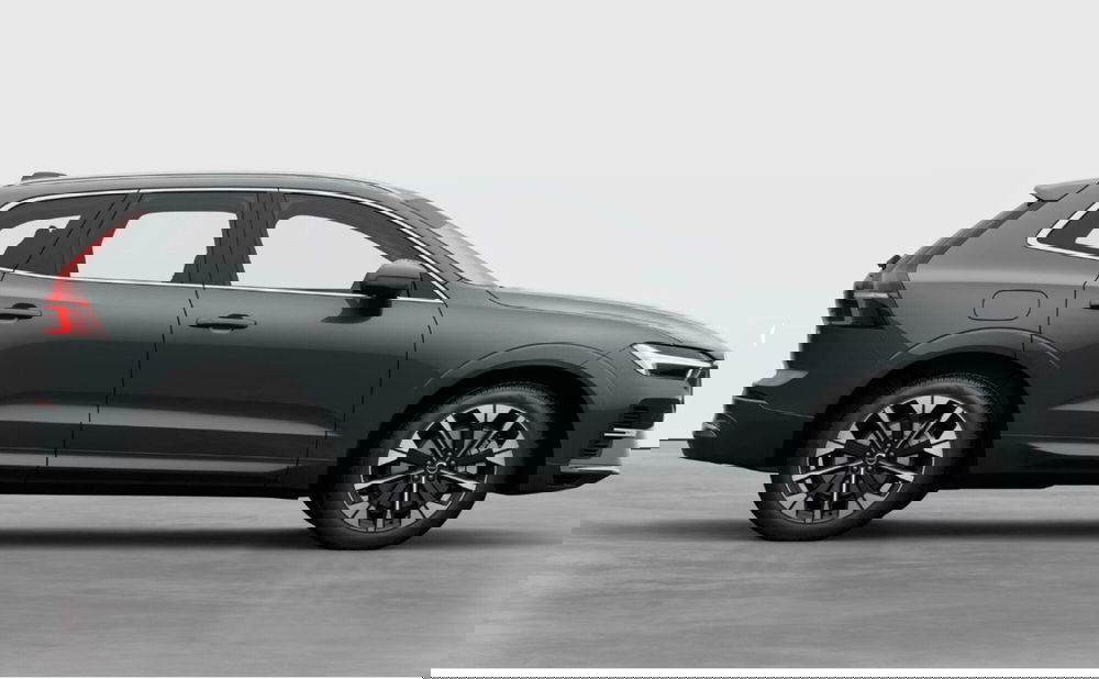 Volvo XC60 nuova a Milano (4)