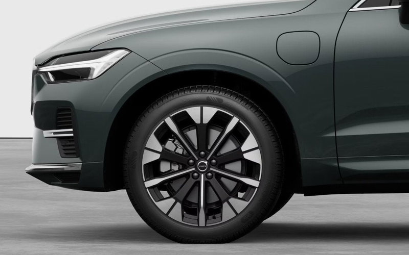 Volvo XC60 nuova a Milano (7)