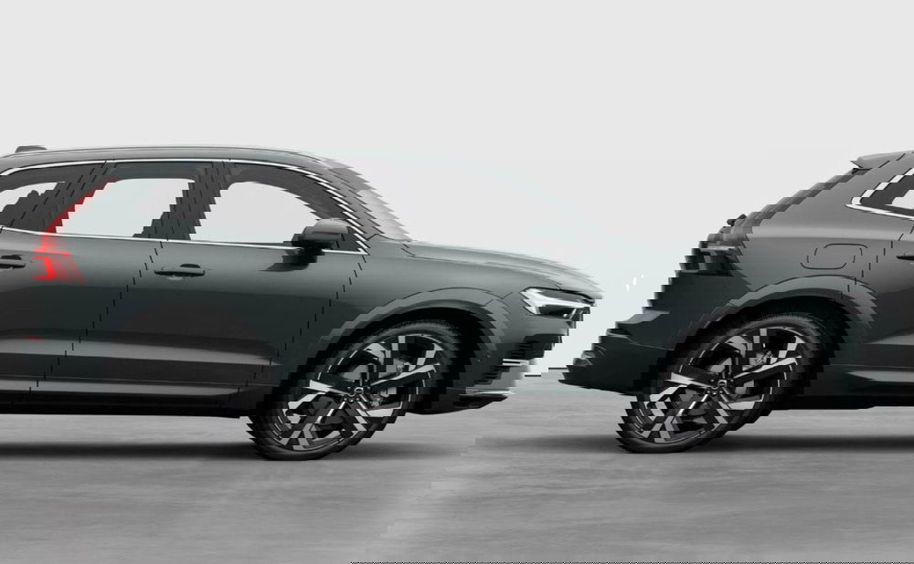 Volvo XC60 nuova a Milano (3)