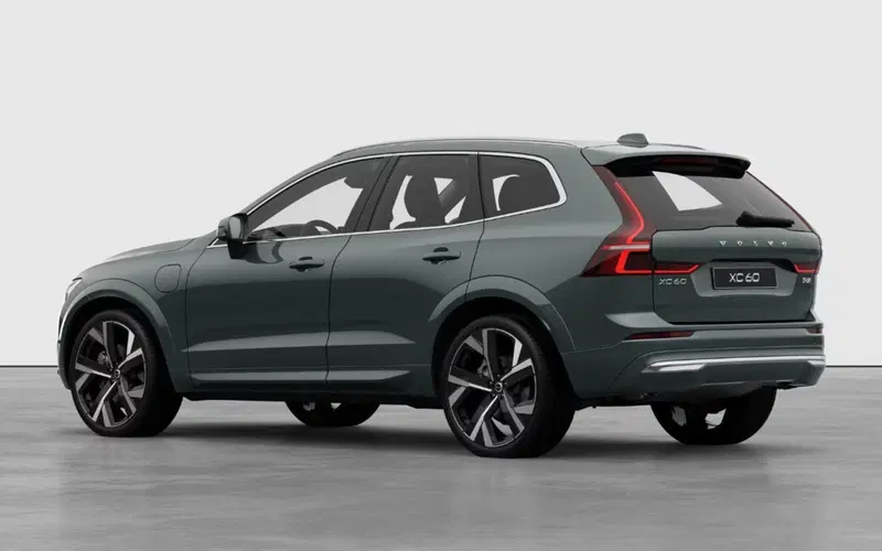Volvo XC60 nuova a Milano (4)