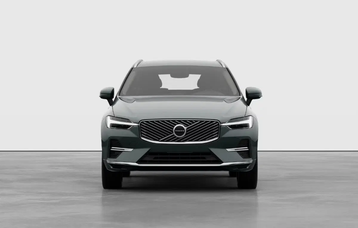 Volvo XC60 nuova a Milano (5)