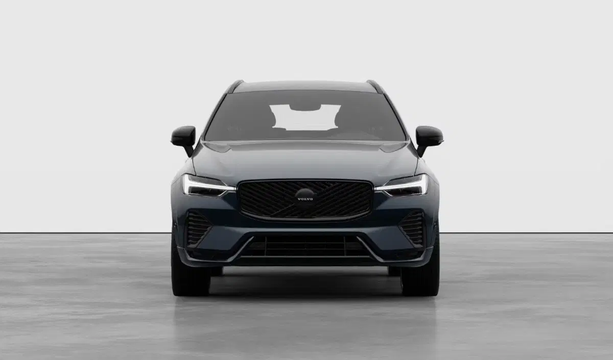 Volvo XC60 nuova a Milano (4)