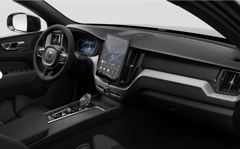Volvo XC60 nuova a Milano (8)