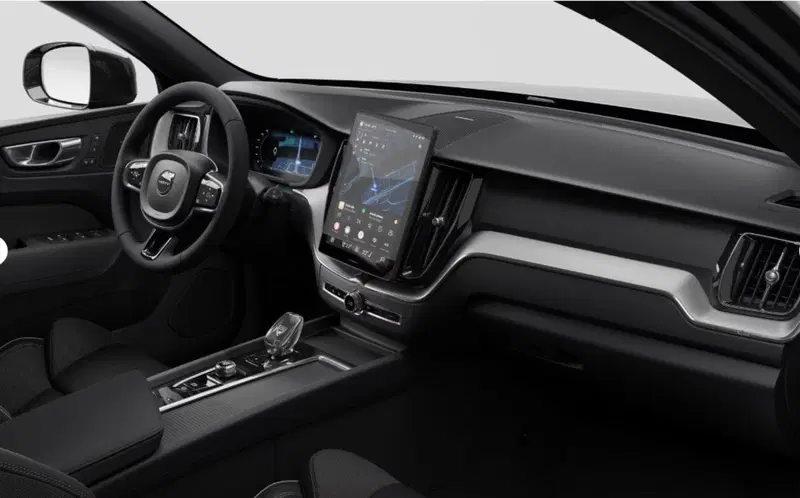 Volvo XC60 nuova a Milano (12)