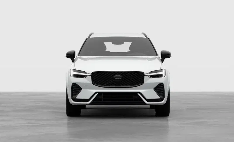 Volvo XC60 nuova a Milano (2)