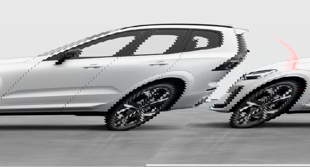 Volvo XC60 nuova a Milano (3)