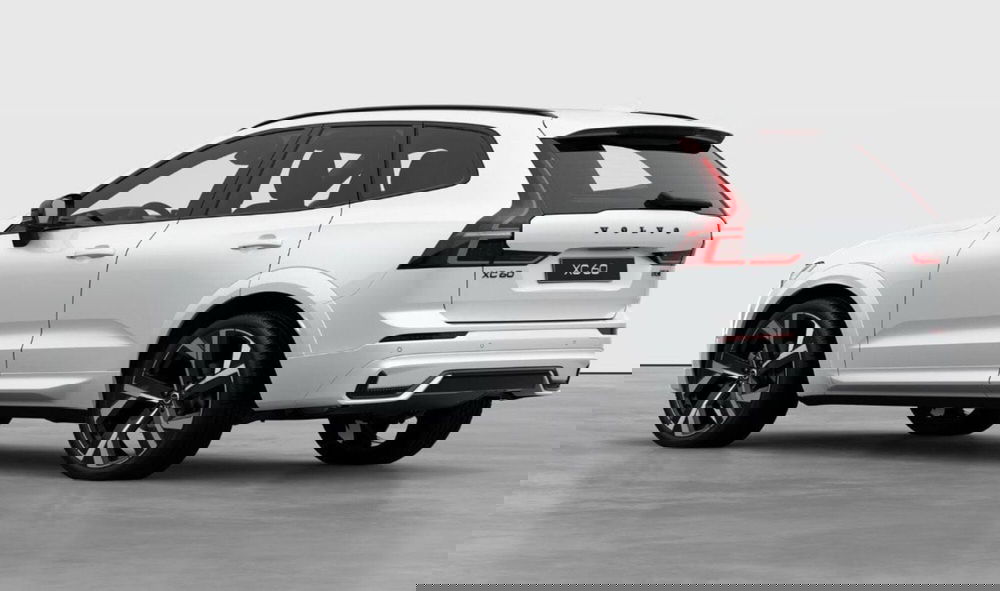 Volvo XC60 nuova a Milano (4)