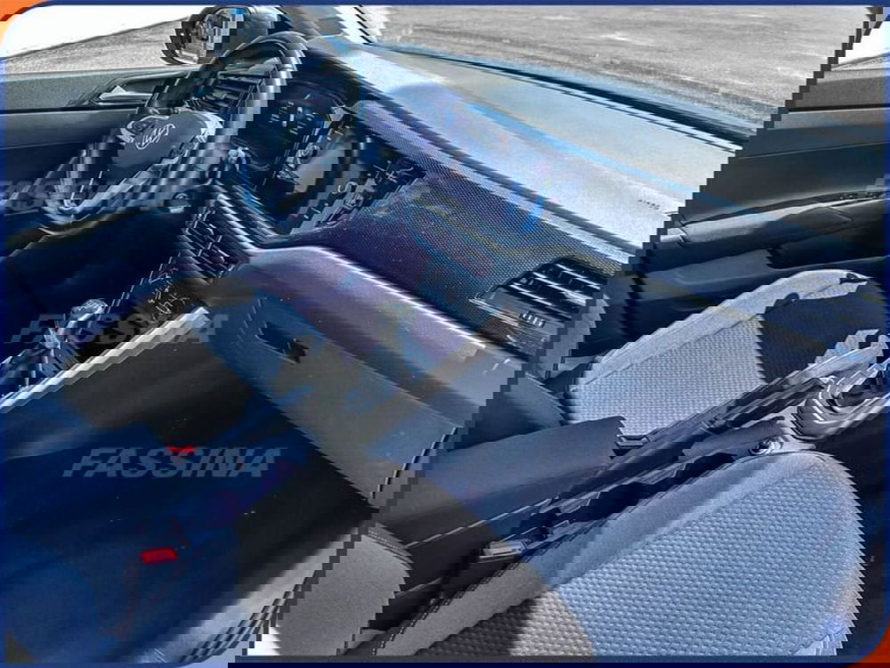 Volkswagen Taigo usata a Milano (13)