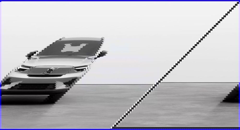 Volvo EX40 nuova a Milano (4)