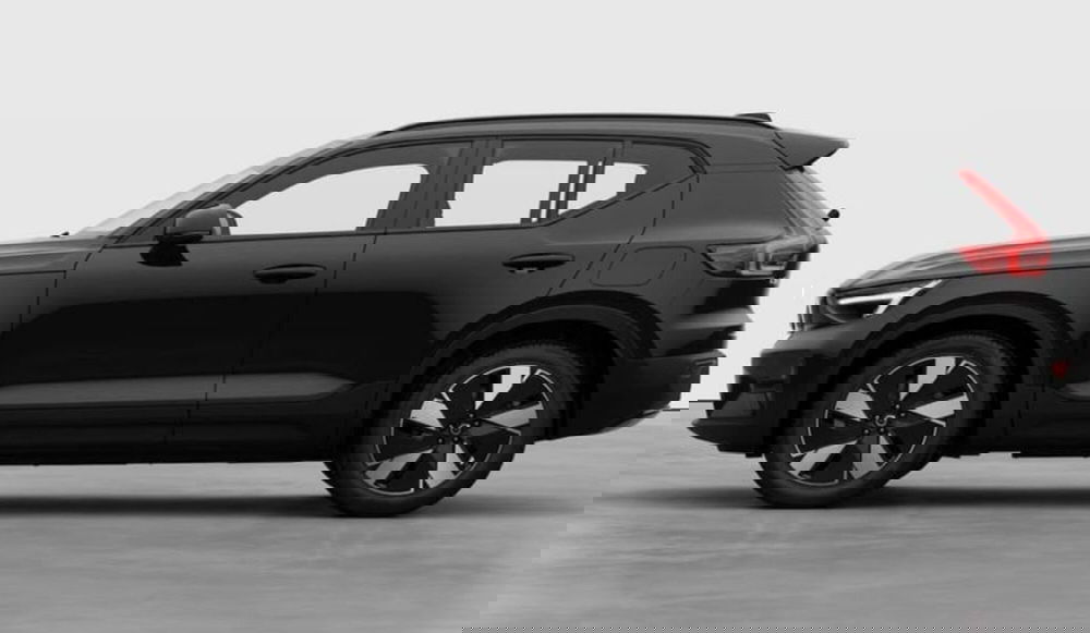 Volvo EX40 nuova a Milano (2)