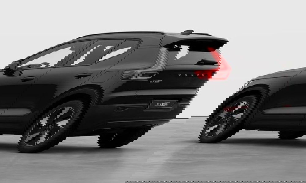 Volvo EX40 nuova a Milano (4)