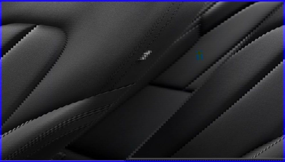 Volvo EX40 nuova a Milano (8)