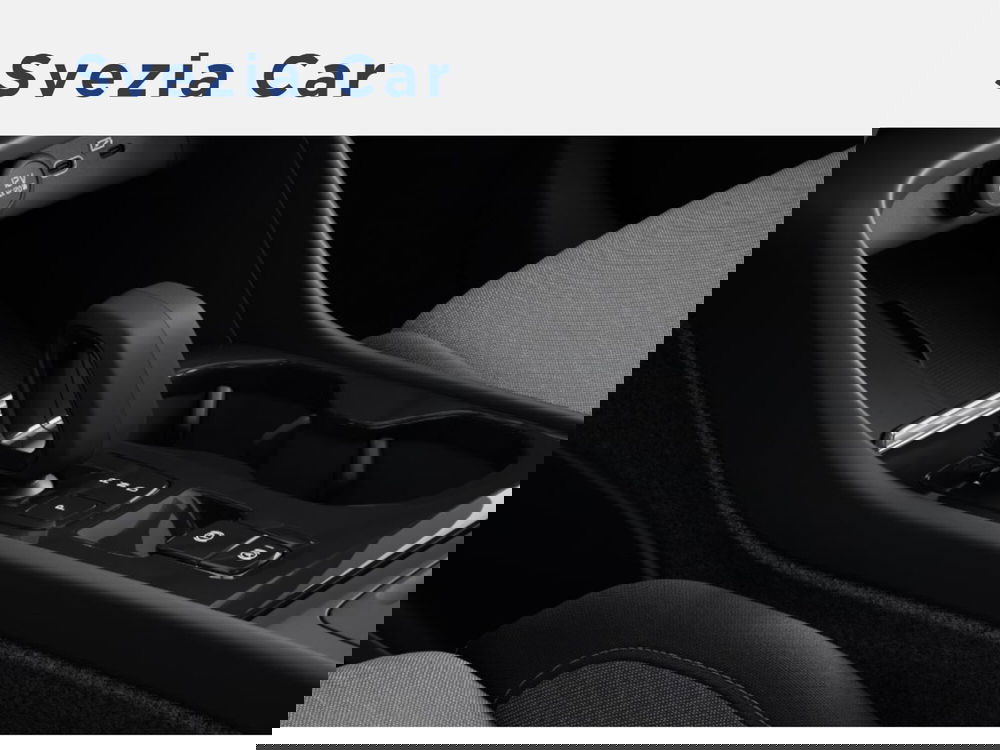 Volvo XC40 nuova a Milano (12)