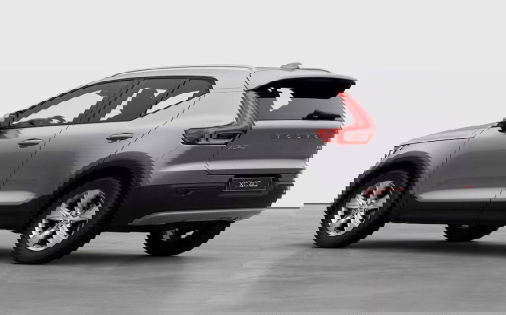 Volvo XC40 nuova a Milano (2)