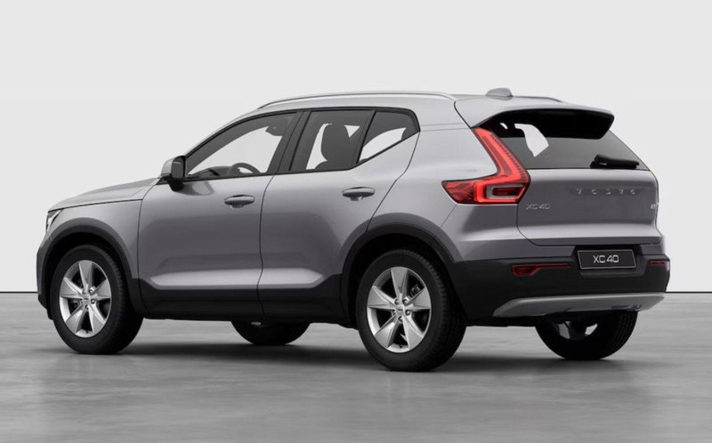 Volvo XC40 nuova a Milano (2)