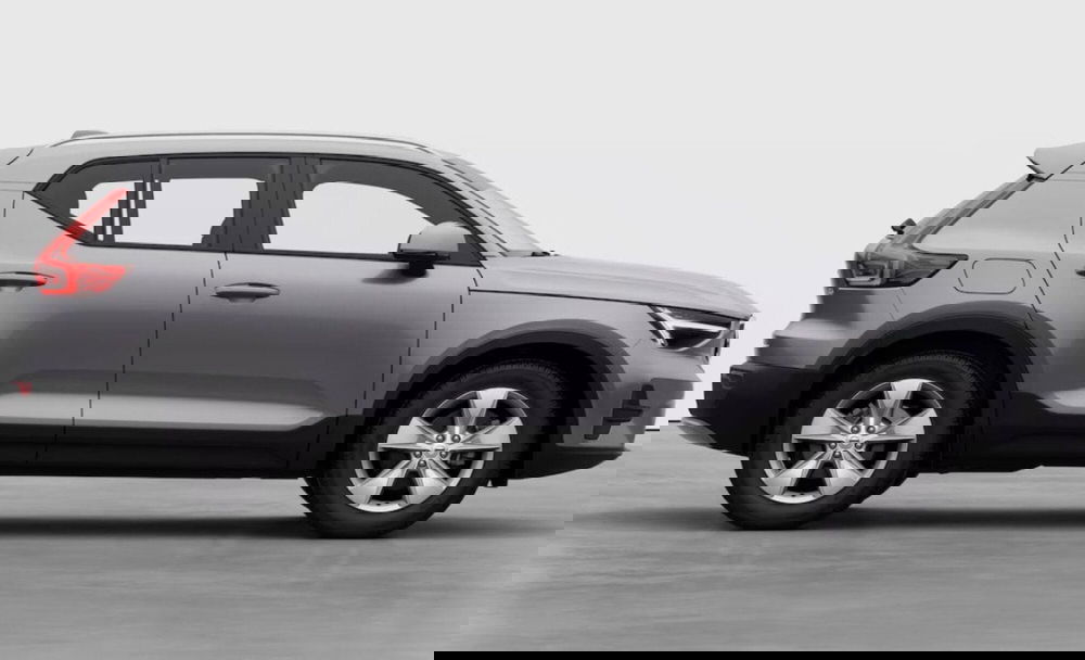 Volvo XC40 nuova a Milano (4)