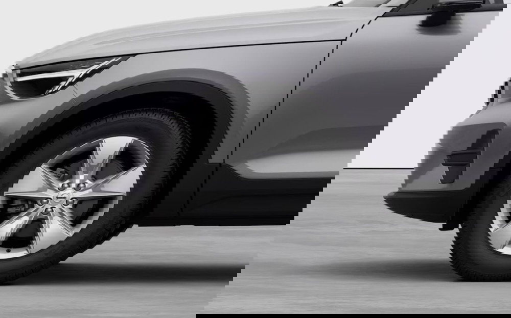 Volvo XC40 nuova a Milano (7)