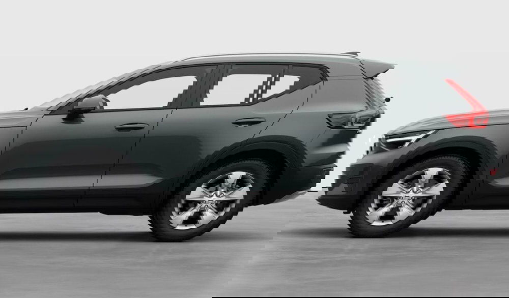 Volvo XC40 nuova a Milano (2)