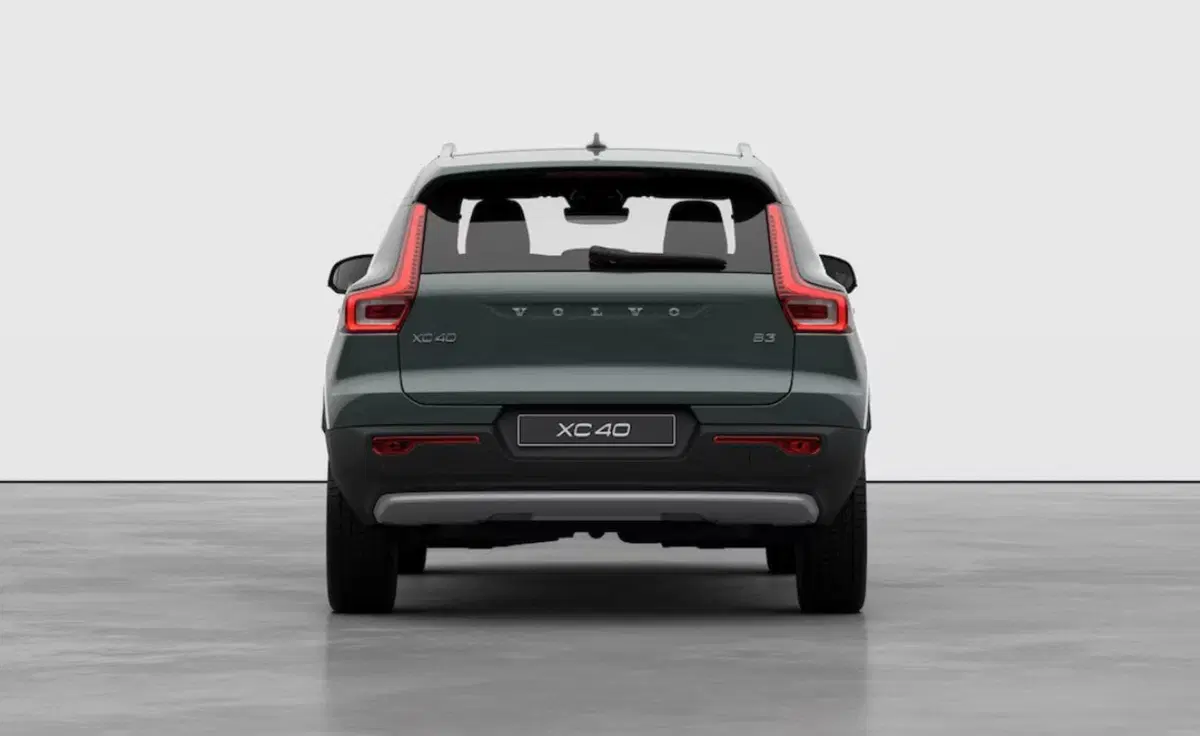 Volvo XC40 nuova a Milano (4)