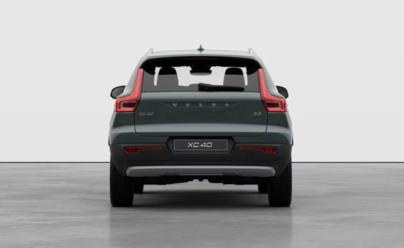 Volvo XC40 nuova a Milano (4)