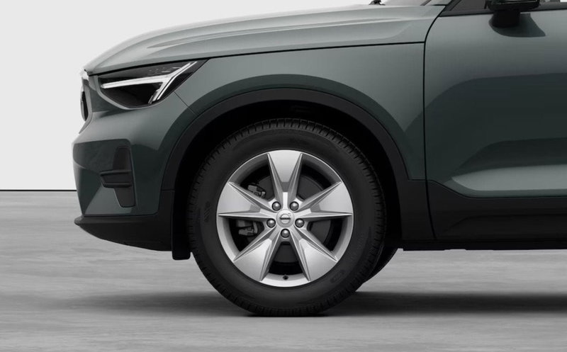 Volvo XC40 nuova a Milano (7)
