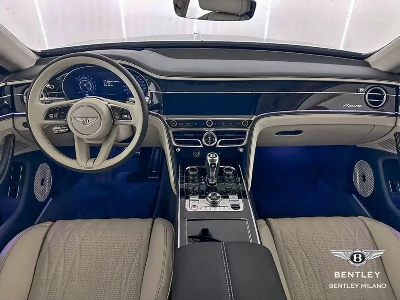 Bentley Flying Spur nuova a Milano (12)