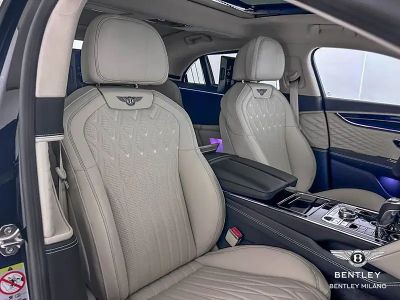 Bentley Flying Spur nuova a Milano (16)
