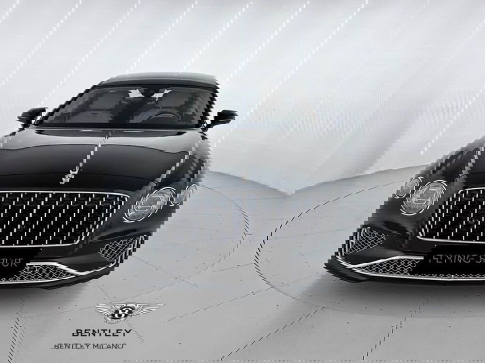 Bentley Flying Spur nuova a Milano (2)