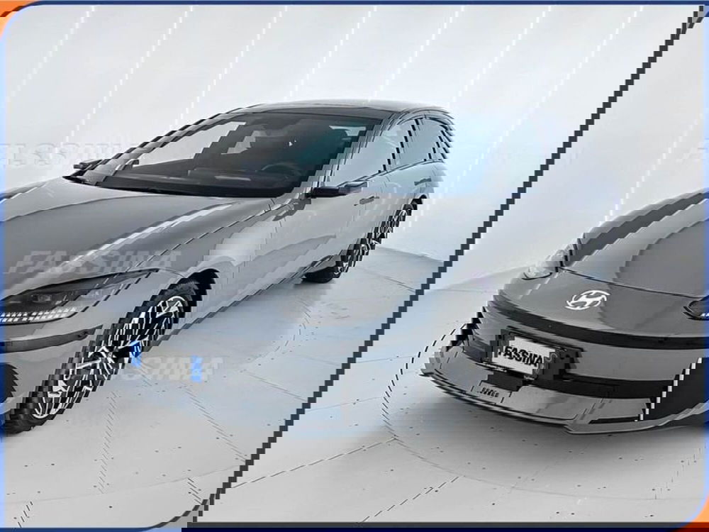 Hyundai Ioniq 6 nuova a Milano (3)