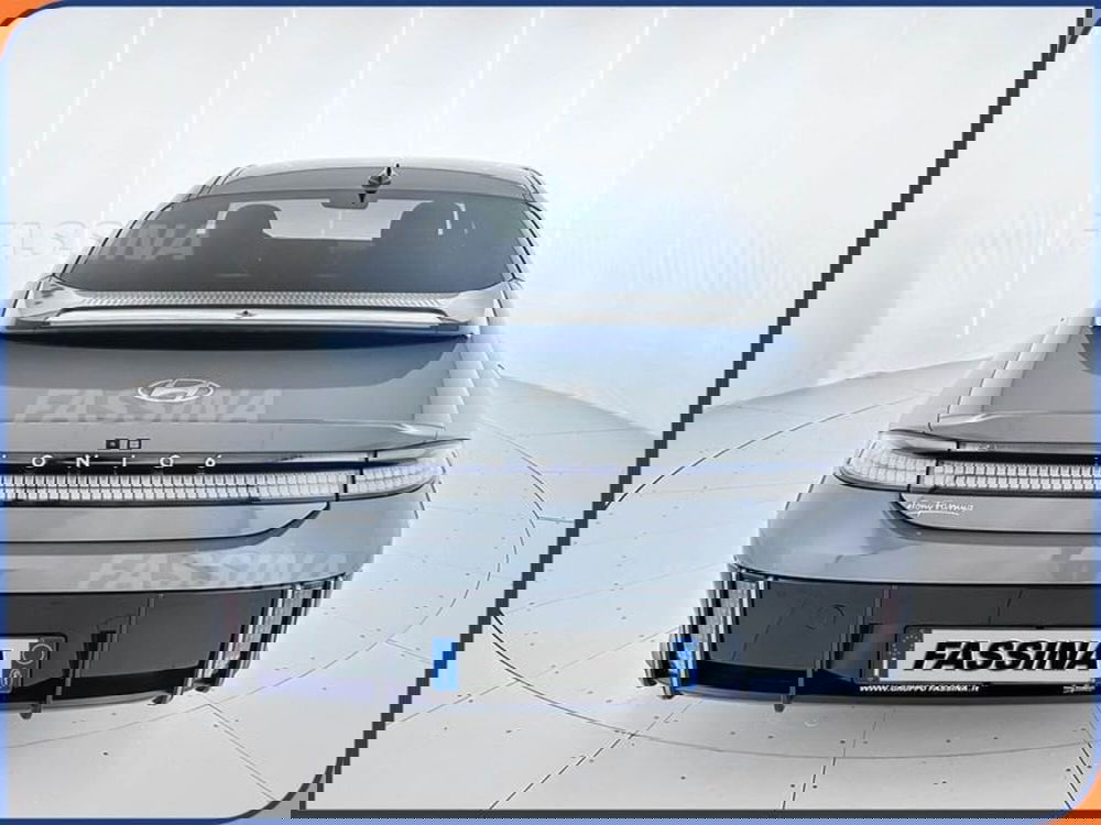 Hyundai Ioniq 6 nuova a Milano (5)