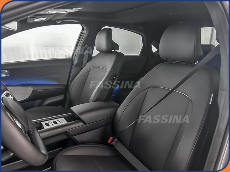 Hyundai Ioniq 6 nuova a Milano (8)
