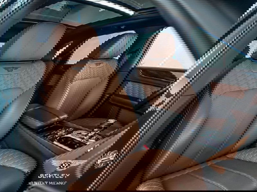 Bentley Bentayga usata a Milano (16)
