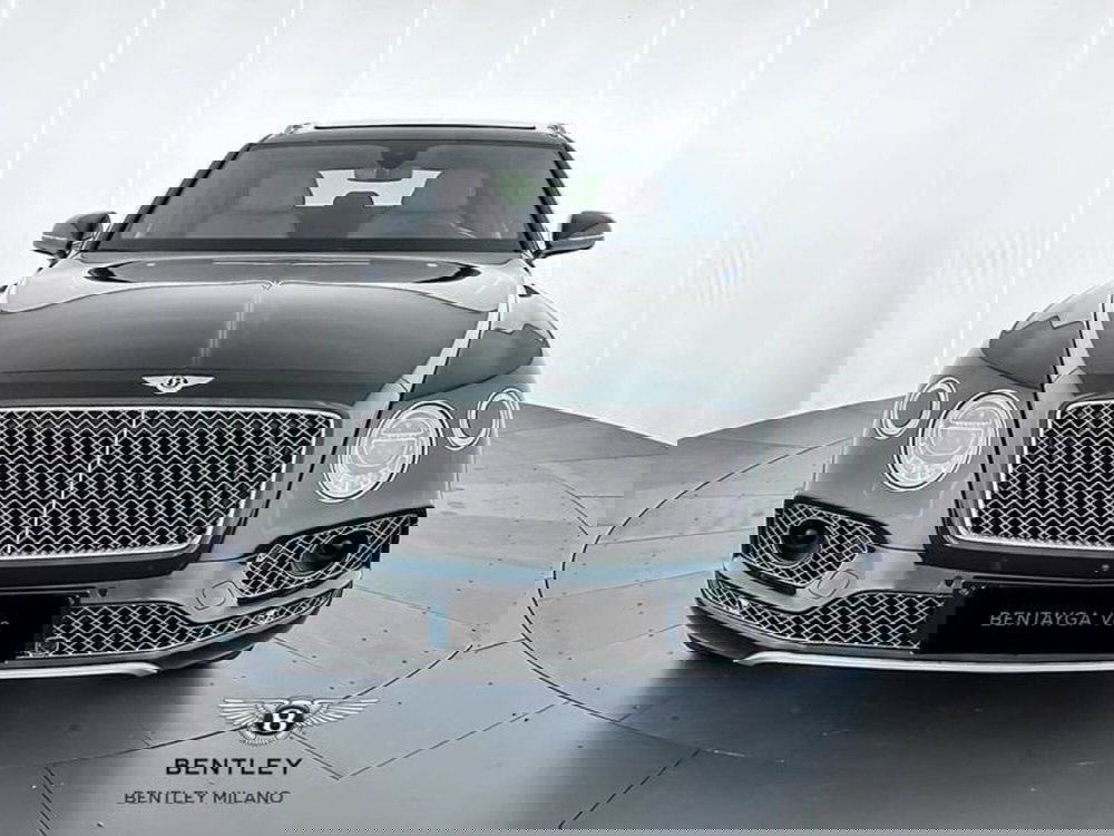 Bentley Bentayga usata a Milano (2)