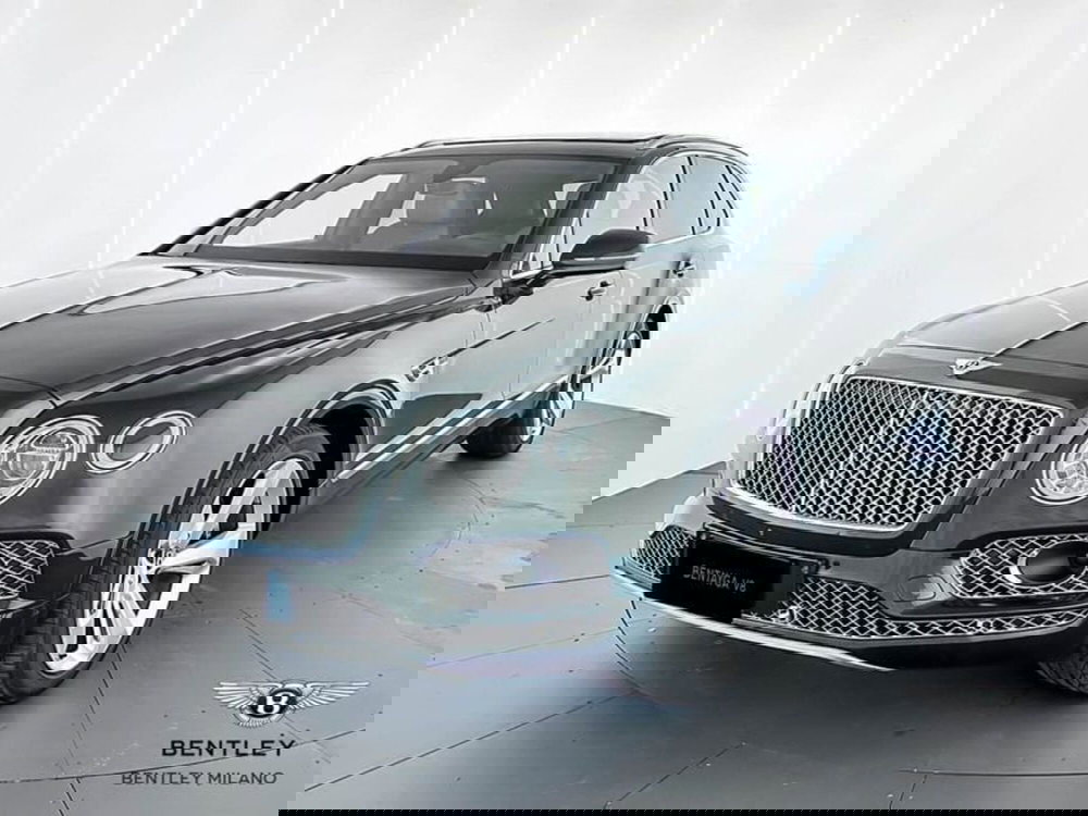 Bentley Bentayga usata a Milano (3)