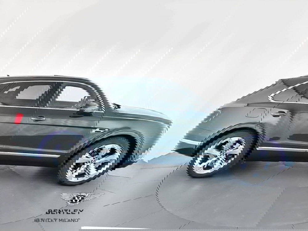 Bentley Bentayga usata a Milano (4)