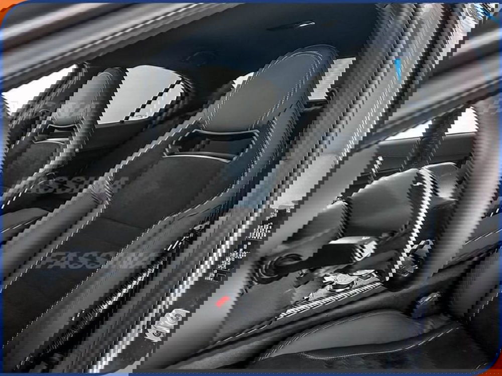 Alfa Romeo Giulia nuova a Milano (8)