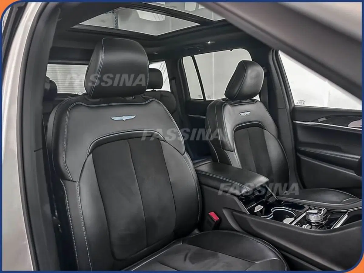 Jeep Grand Cherokee usata a Milano (14)
