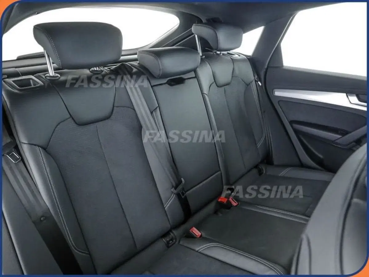Audi Q5 Sportback usata a Milano (13)