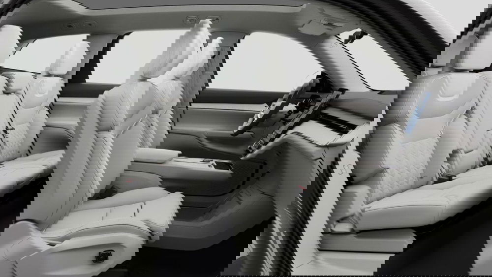 Volvo EX90 nuova a Milano (9)