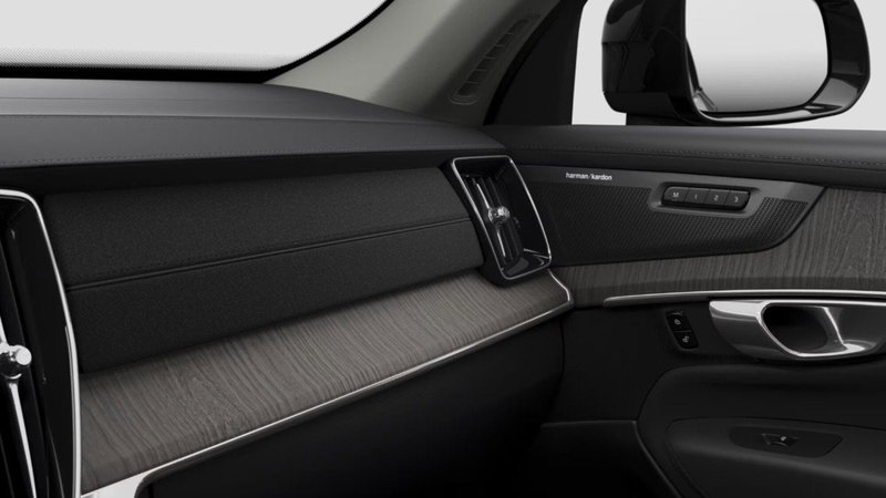 Volvo XC90 nuova a Milano (12)