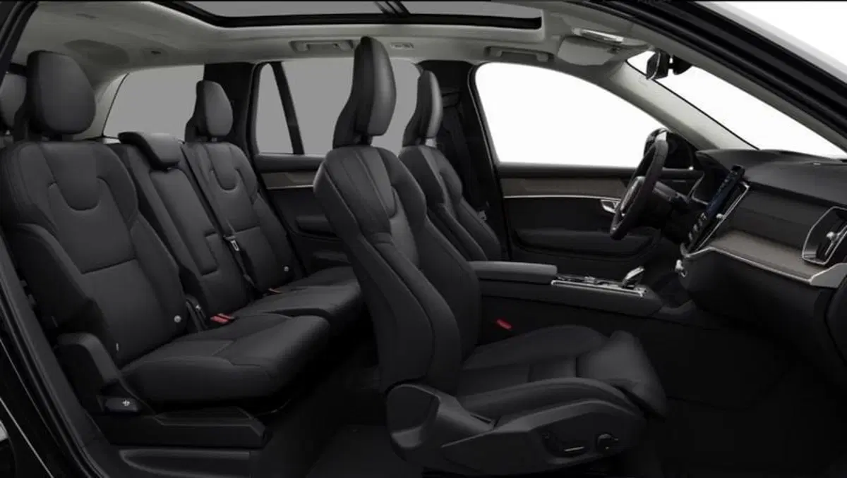 Volvo XC90 nuova a Milano (10)