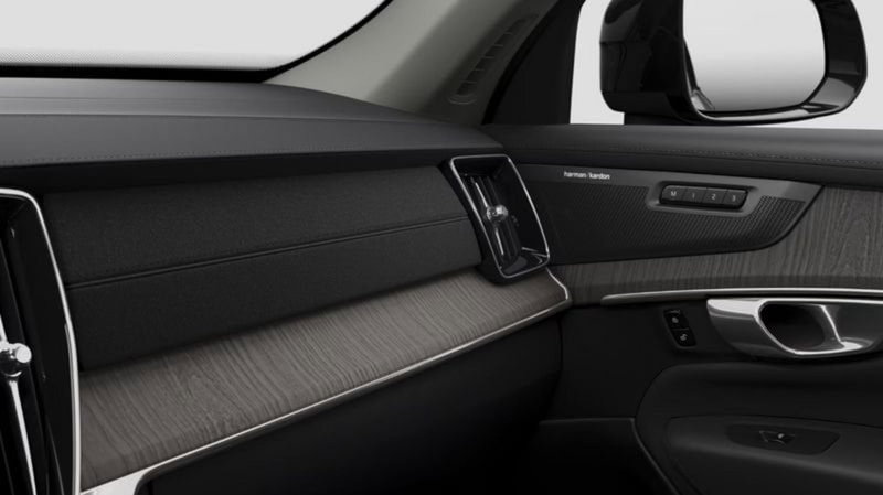 Volvo XC90 nuova a Milano (9)