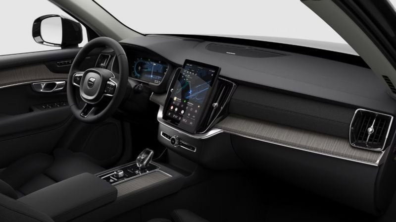 Volvo XC90 nuova a Milano (2)
